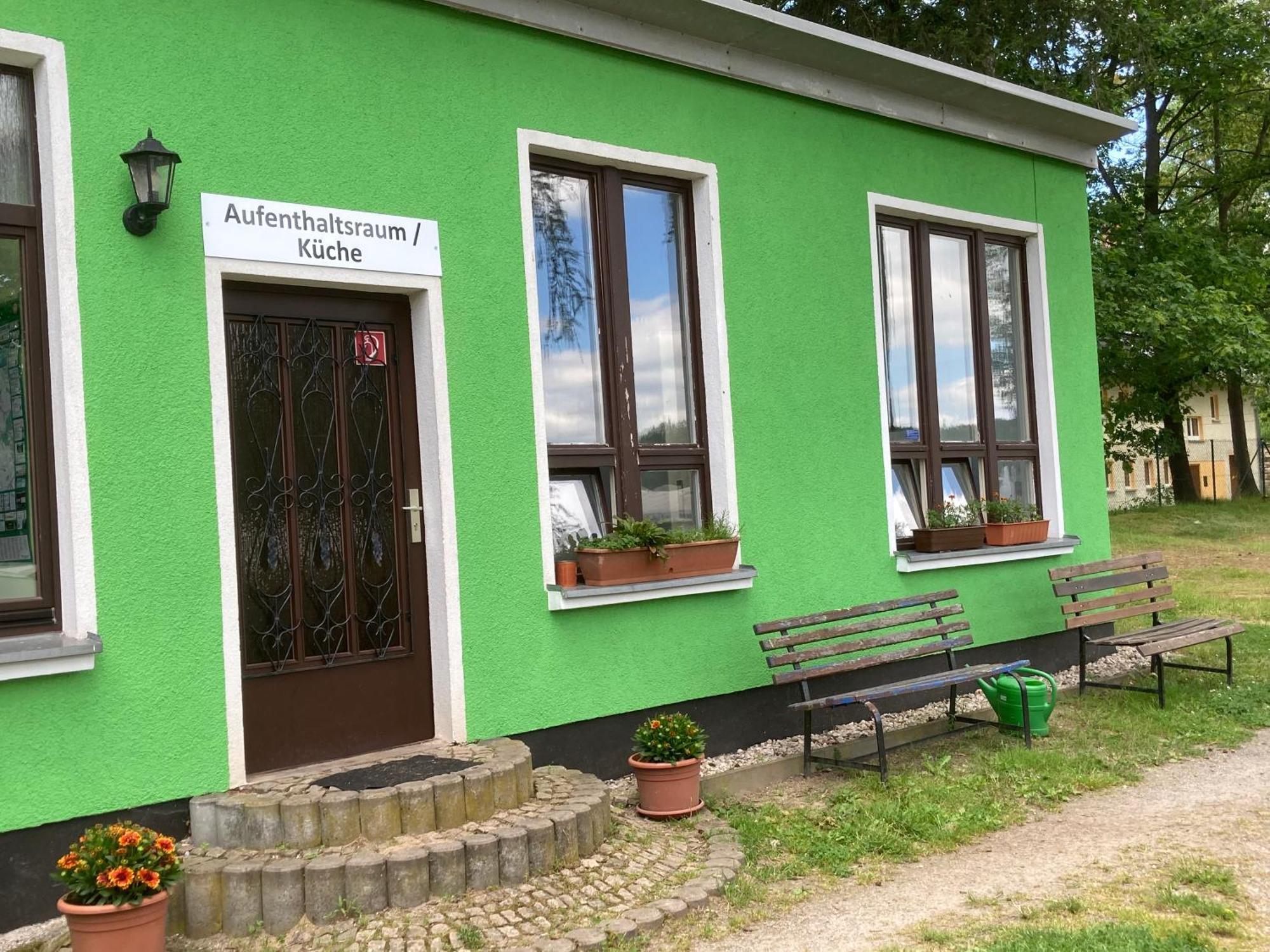 Campingfass Mit Panoramaterrasse Langenbernsdorf Luaran gambar