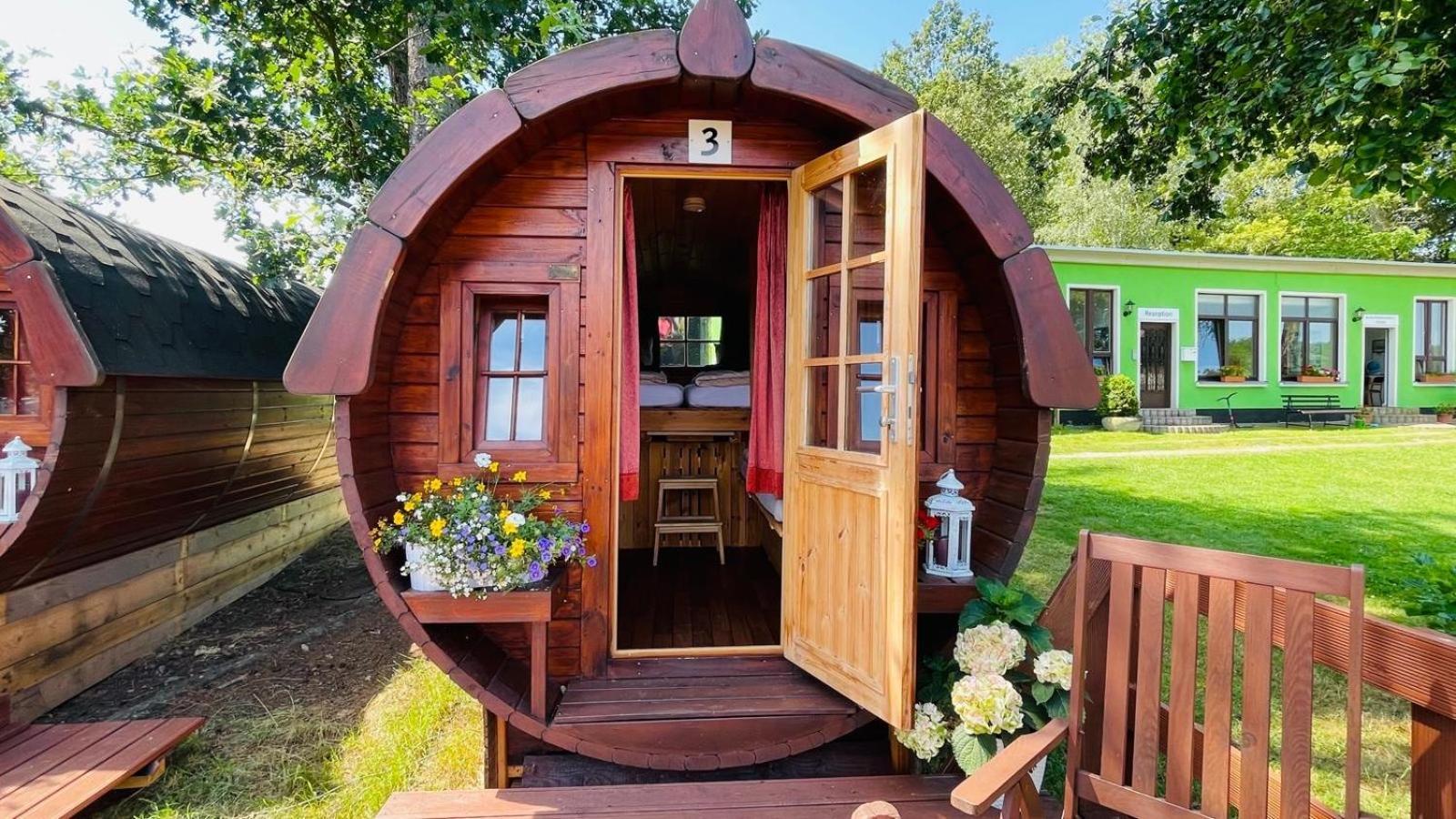 Campingfass Mit Panoramaterrasse Langenbernsdorf Luaran gambar